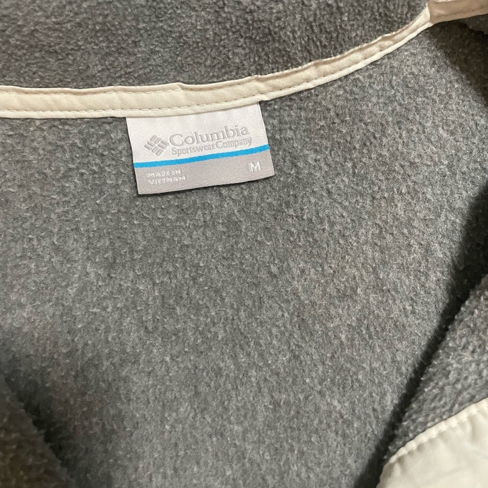EUC ❄️Columbia Women's Gray and Cream Fleece Pullover❄️Size Medium - Picture 8 of 9